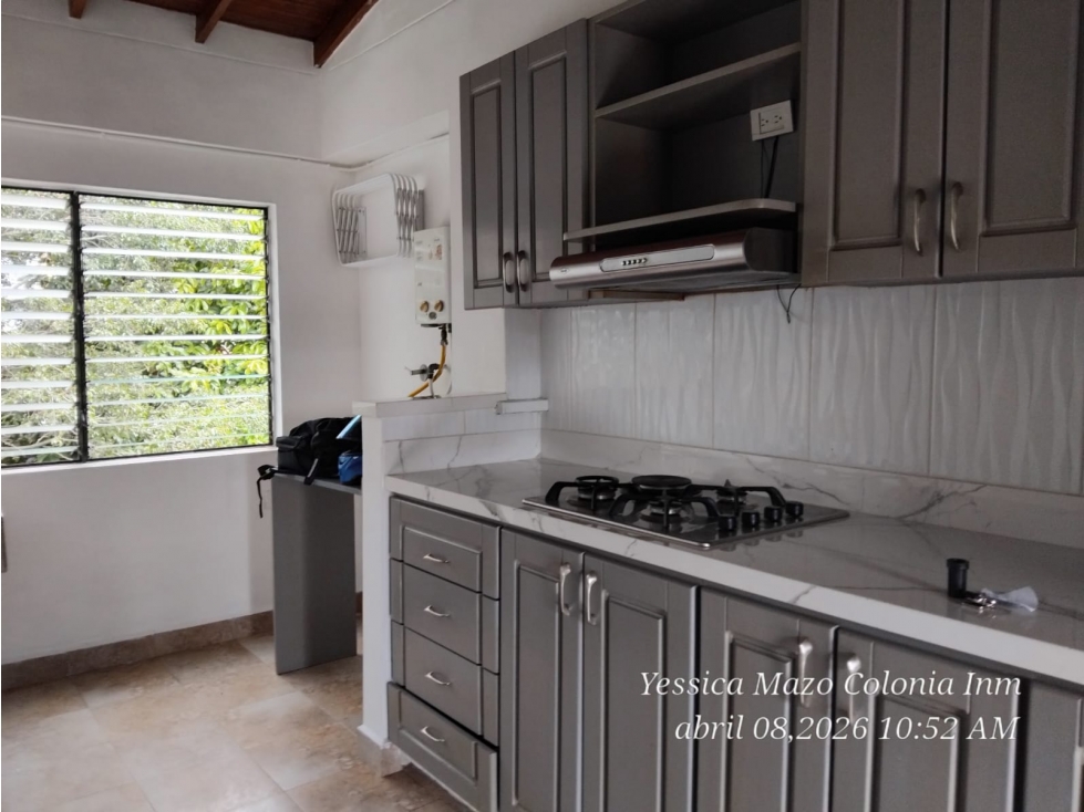 Se arrienda hermoso apartamento en la Almeria