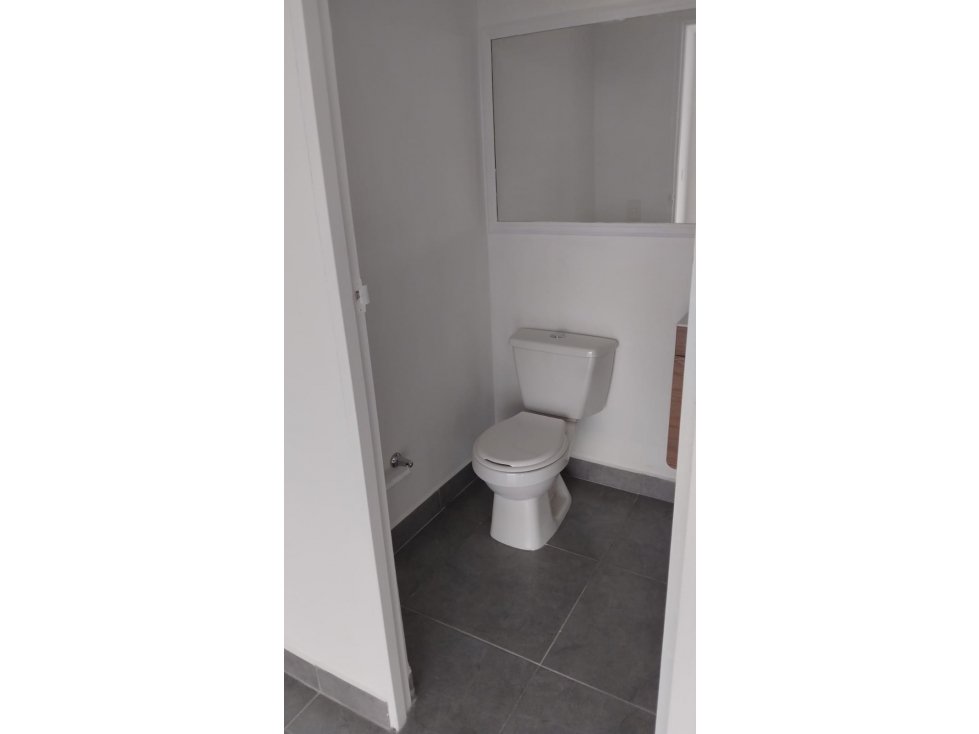 SE VENDE ESPECTACULAR OFICINA EN LA AGUACATALA — foto 2