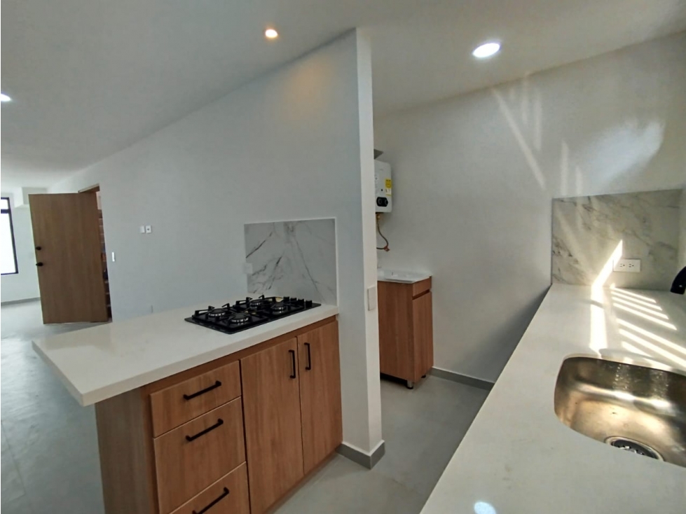 SE ARRIENDA ESPECTACULAR APARTAMENTO EN ITAGUI — foto 2