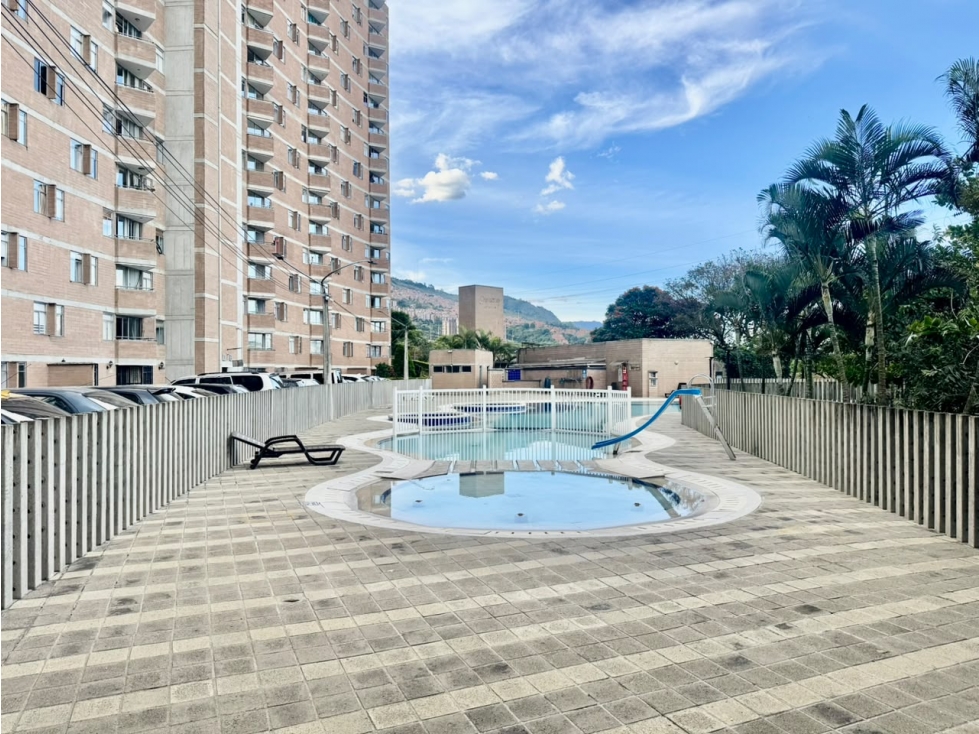 APARTAMENTO EN VENTA EN CALASANZ PARTE MEDIA — foto 3