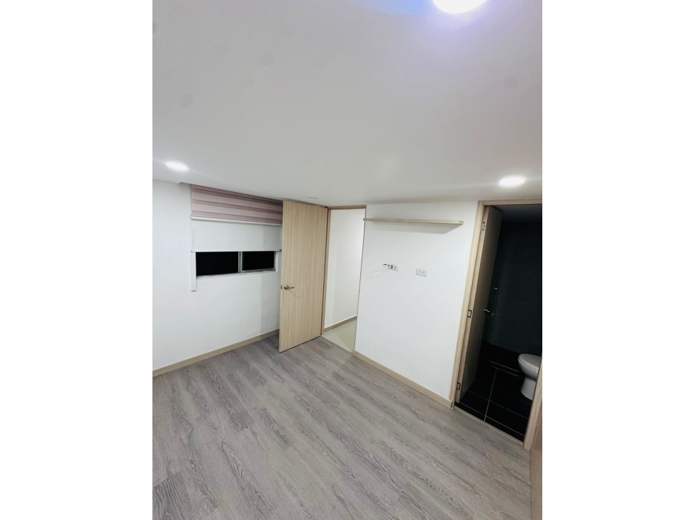 VENDO HERMOSO APARTAMENTO EN ROBLEDO PAJARITO — foto 3