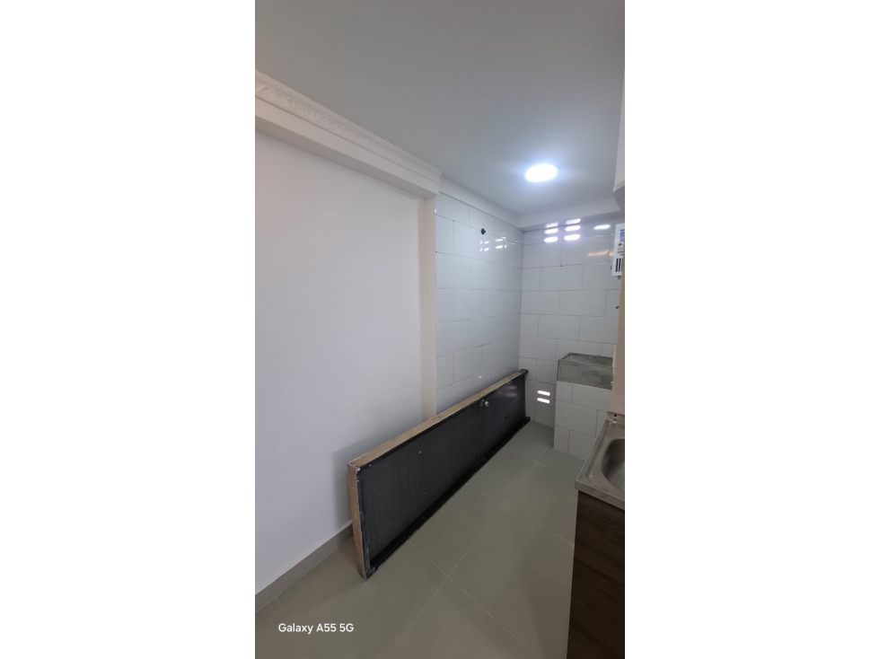 SE ARRIENDA HERMOSO APARTAESTUDIO EN PRADO CENTRO — foto 3