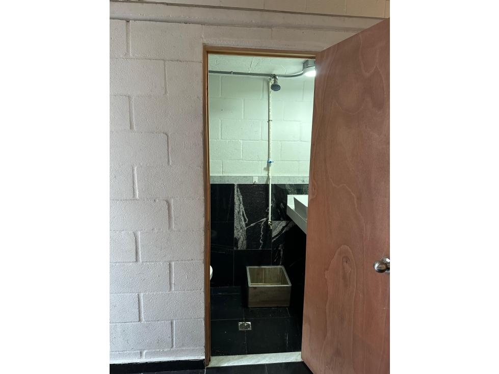 BODEGA EN ARRIENDO BARRIO TRINIDAD — foto 3