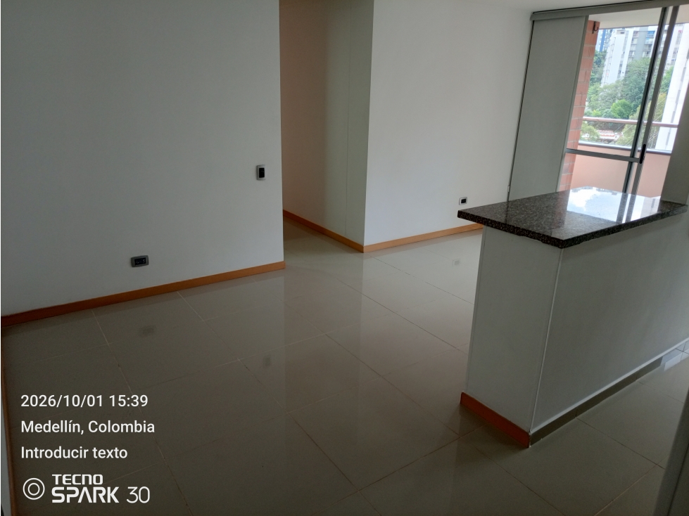 Se arrienda apartamento en loma del indio — foto 2