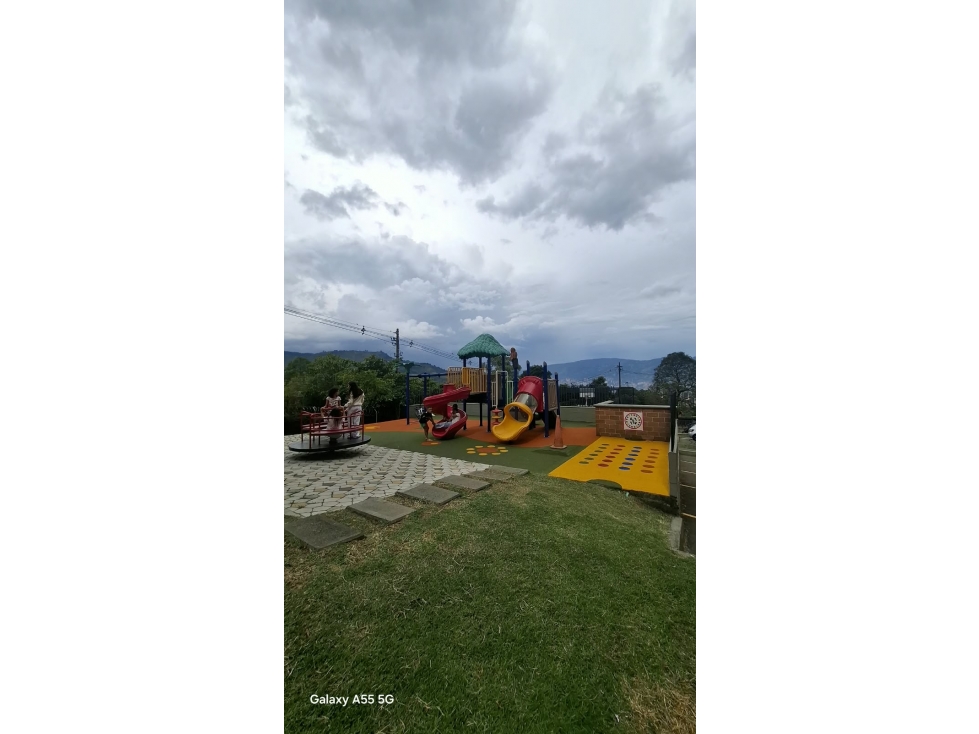 SE ARRIENDA HERMOSO APARTAMENTO EN LA ESTRELLA