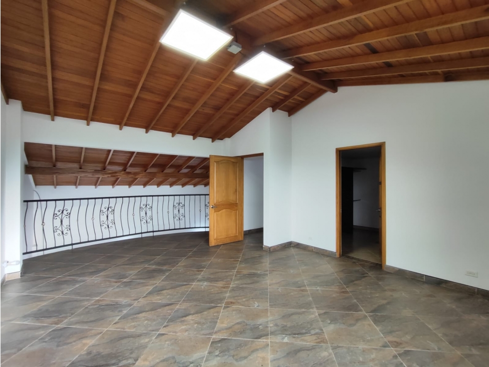 ARRIENDO ESPECTACULAR CASA EN ENVIGADO LOMA DEL ESCOBERO — foto 6