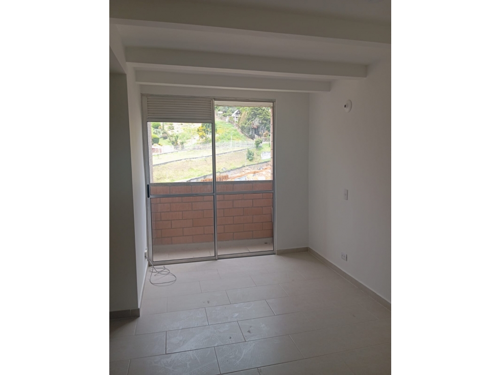 SE VENDE HERMOSO APARTAMENTO EN ROBLEDO PAJARITO — foto 2
