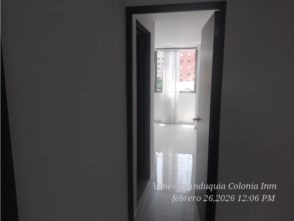 ARRIENDO HERMOSO APTO LAURELES LA CASTELLANA RECIEN REMODELADO — foto 6