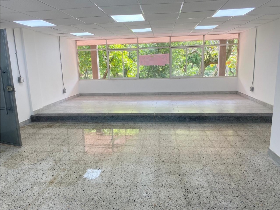 se arrienda local en Belen La Villa — foto 3