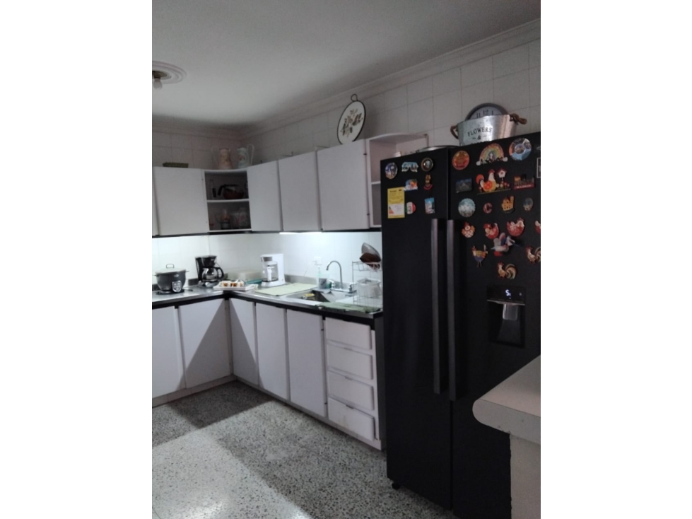 ARRIENDO ESPECTACULAR CASA AMPLIA EN LAURELES EL NOGAL — foto 4