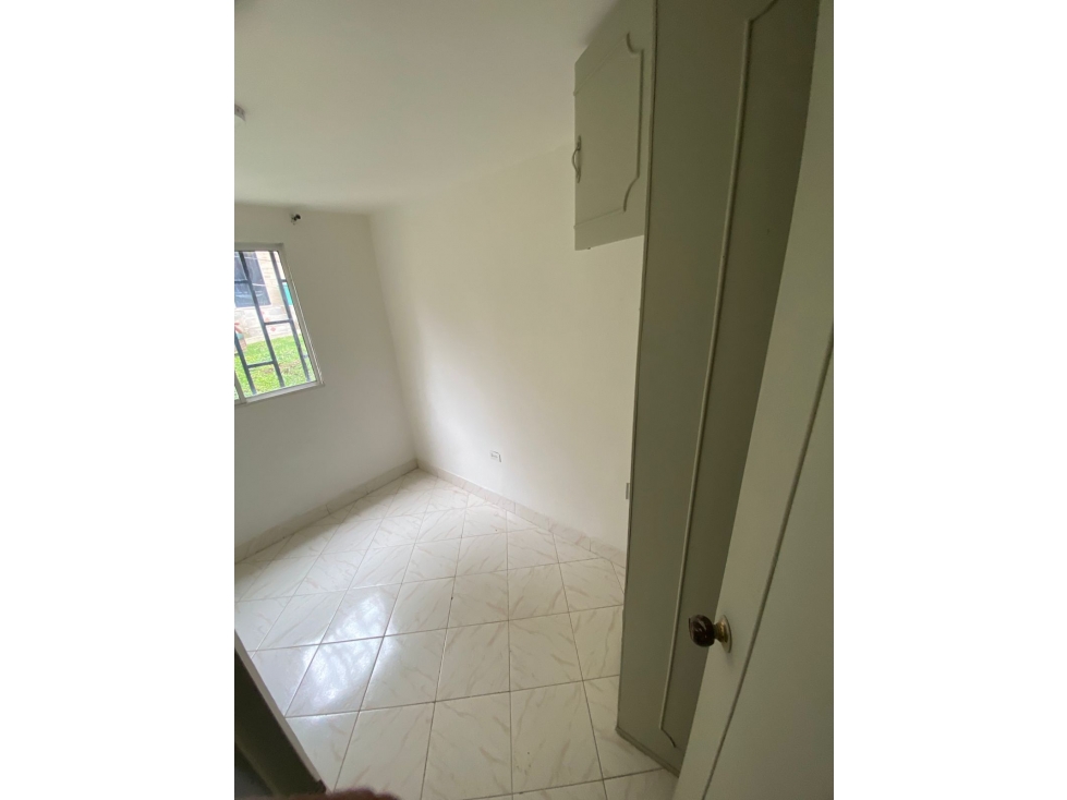 ARRIENDO HERMOSO APTO PEQUEÑO UNIDAD ABIERTA SAN ANTONIO DE PRADO — foto 4