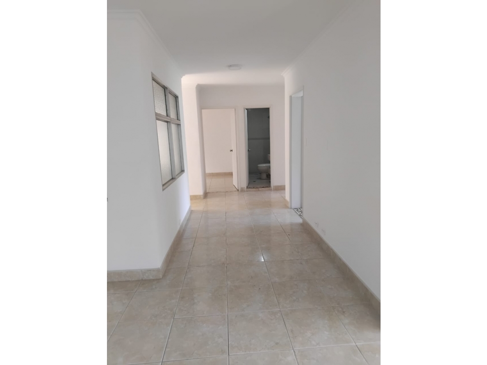 VENDO HERMOSO APTO GRANDE CALASANZ PARTE BAJA CERCA A LA FLORESTA — foto 4