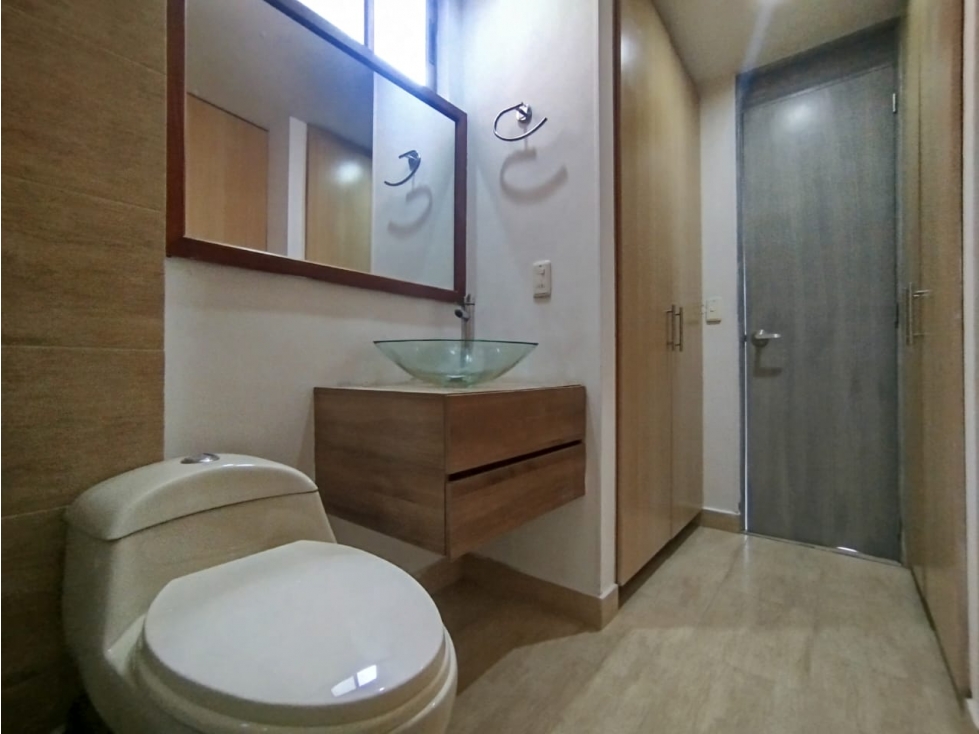 Se arrienda hermoso apartamento en Poblado loma los balsos — foto 4