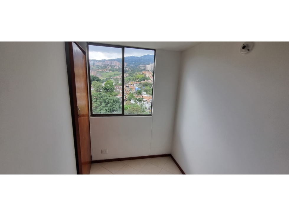 Se arrienda hermoso apartamento en Los Colores — foto 5