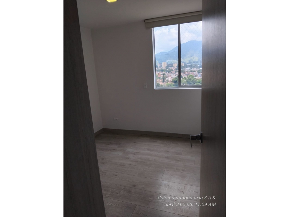 SE ARRIENDA ESPECTACULAR APARTAMENTO EN SURAMERICA — foto 3