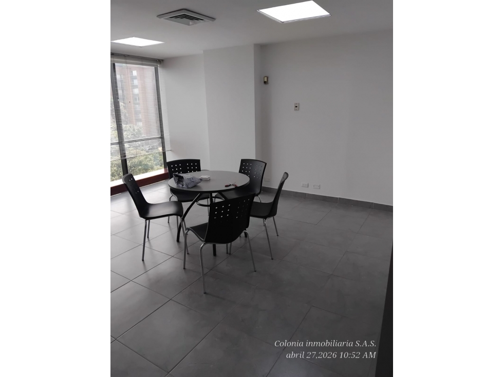 SE ARRIENDA Y SE VENDE ESPECTACULAR OFICINA EN LA AGUACATALA — foto 4