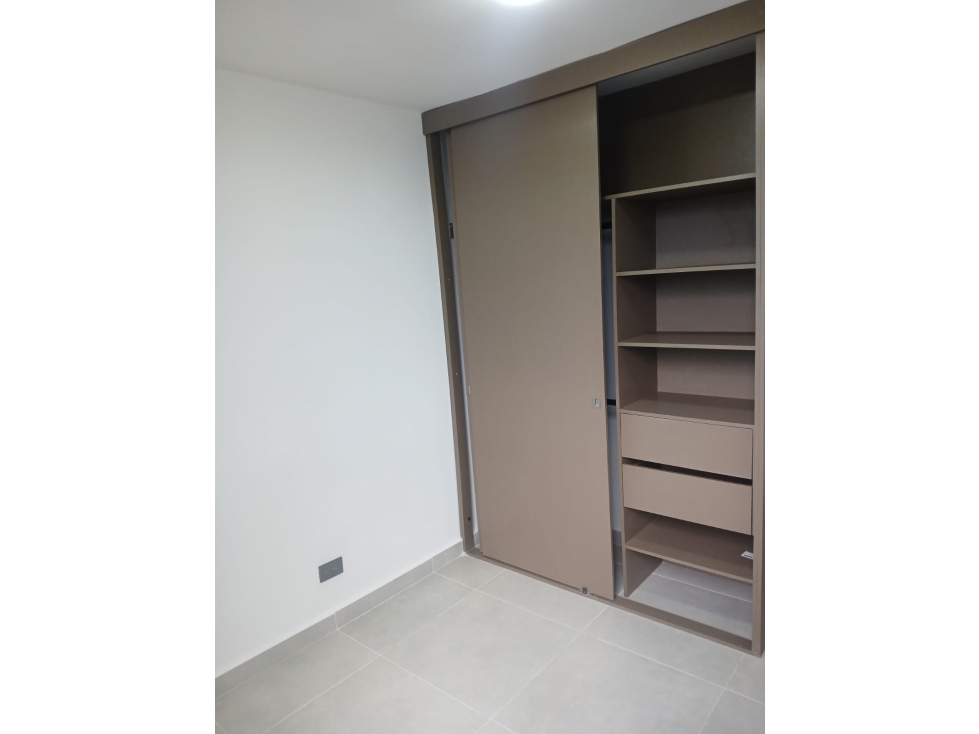 SE ARRIENDA ESPECTACULAR APARTAMENTO EN LA TABLAZA — foto 2