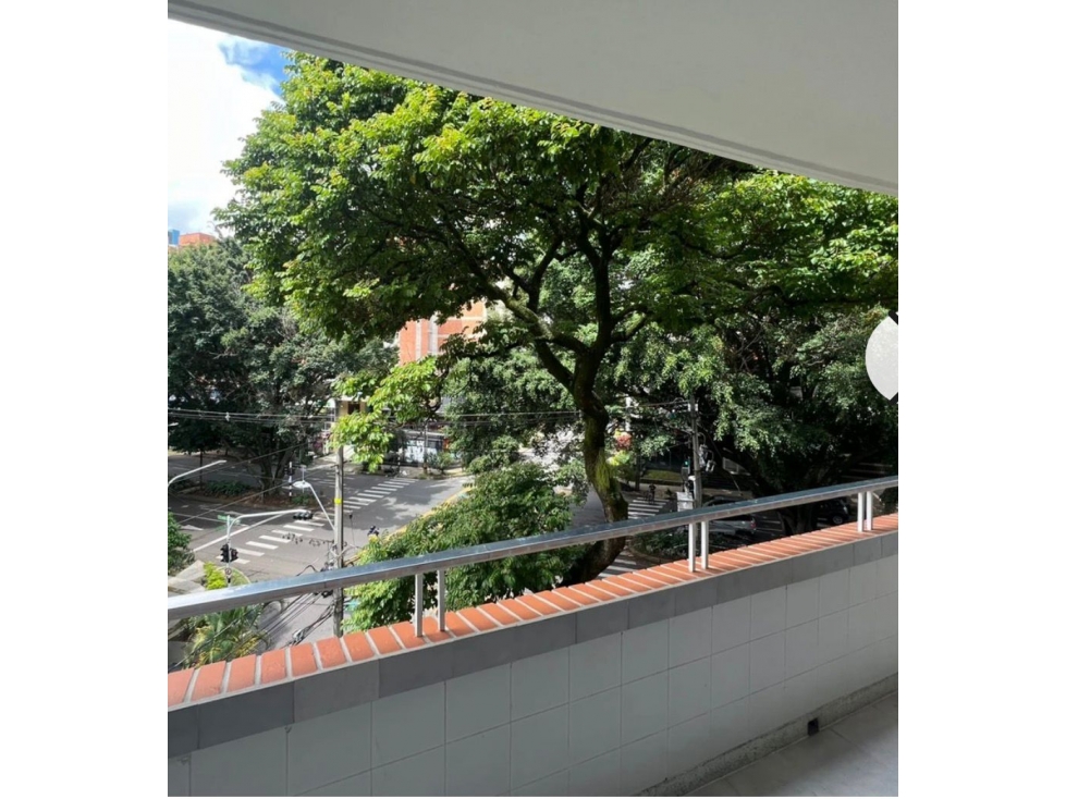SE ARRIENDA APARTAMENTO EN LAURELES