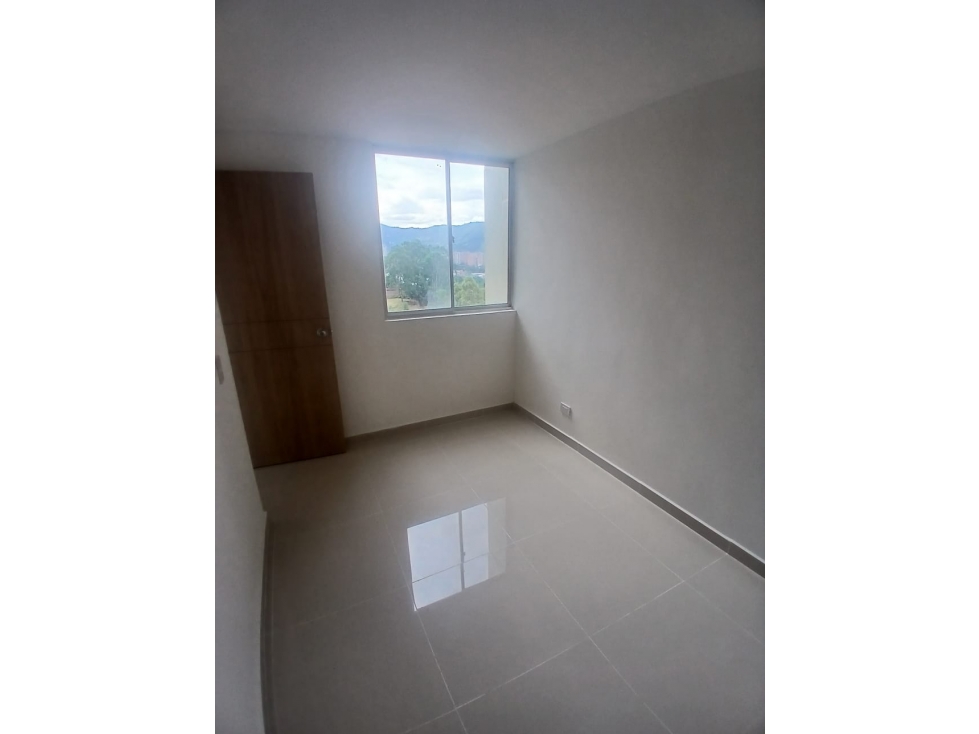 SE ARRIENDA ESPECTACULAR APARTAMENTO EN LA ESTRELLA — foto 6