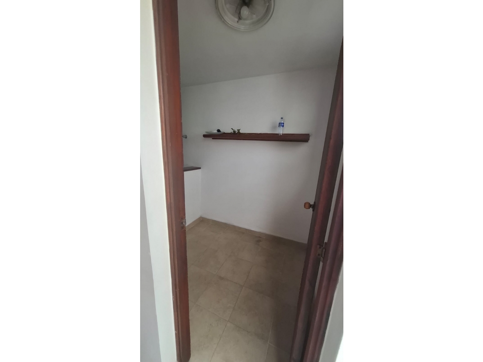 SE VENDE Y SE ARRIENDA HERMOSA CASA CAMPESTRE CERCA A PALMAS — foto 5