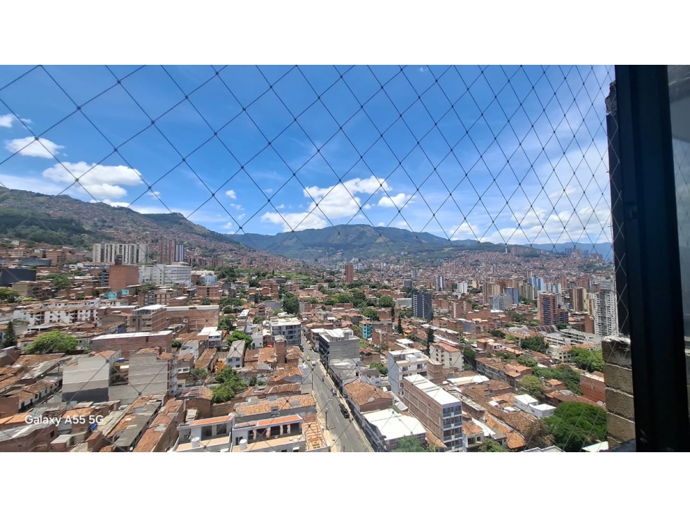 APARTAESTUDIO EN ARRIENDO PRADO CENTRO, MEDELLÍN — foto 4