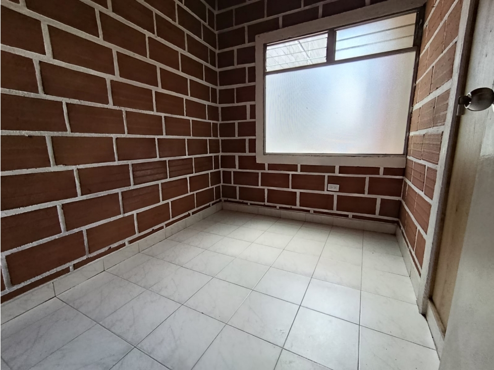 HERMOSO APARTAMENTO EN ARRIENDO CAMPO VALDÉS — foto 5
