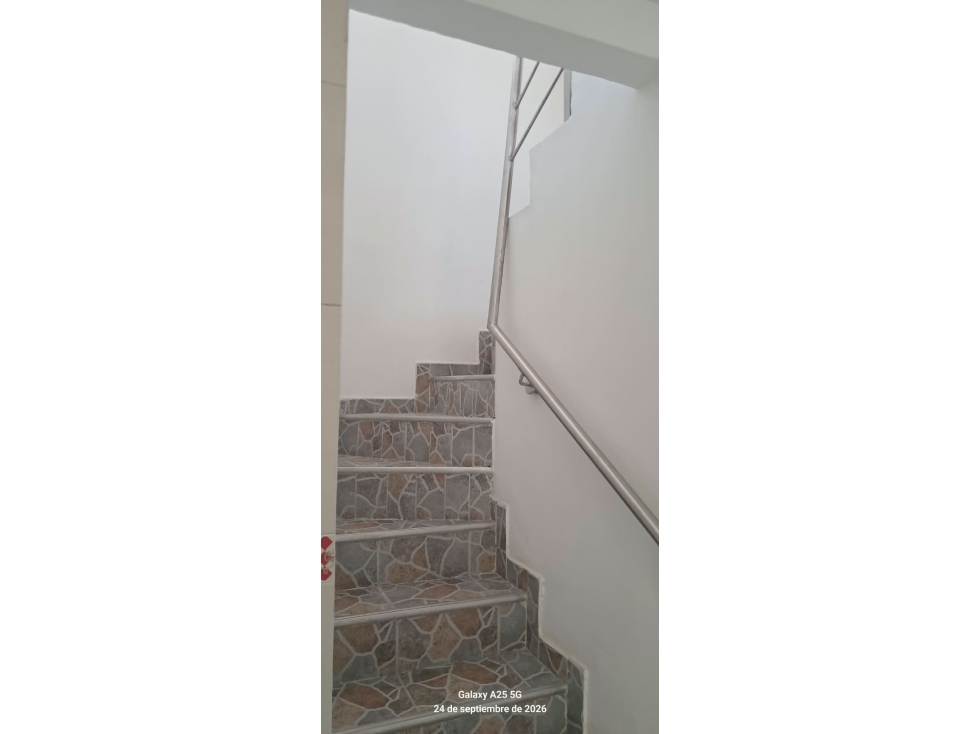 Se arrienda hermosa casa en robledo pajarito — foto 3