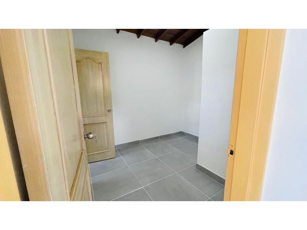 SE VENDE HERMOSO APARTAMENTO EN SURAMERICANA — foto 4