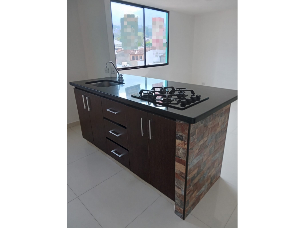 Se arrienda hermoso apartamento en Prado Centro