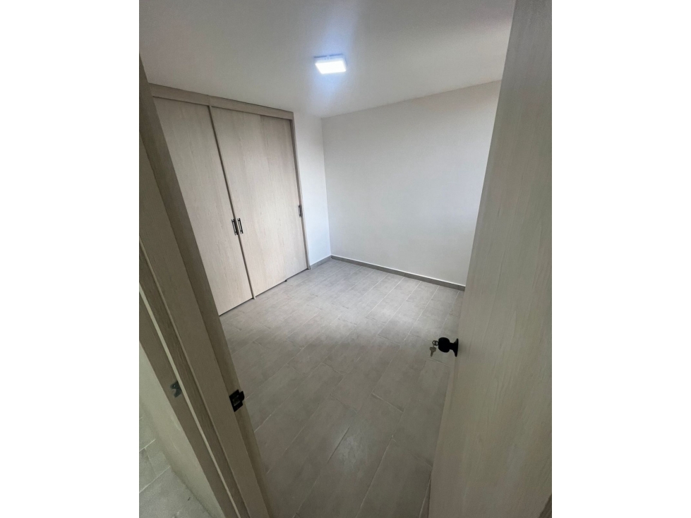 VENDO HERMOSO APARTAMENTO RECIÉN REMODELADO EN SAN ANTONIO DE PRADO — foto 6