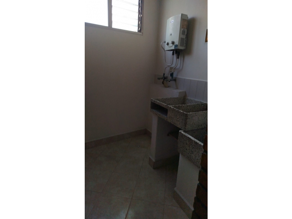 ARRIENDO HERMOSO APTO BELEN GRANADA — foto 5