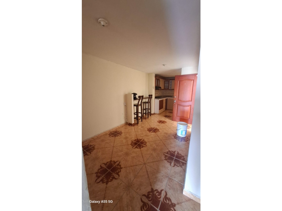 SE ARRIENDA APARTAMENTO 5 PISO SIN ASCENSOR ITAGUI VIVIENDAS DEL SUR — foto 4