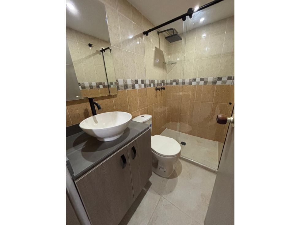 SE ARRIENDA HERMOSO APARTAMENTO EN RODEO ALTO — foto 6