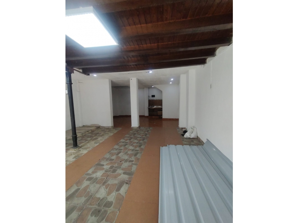 ARRIENDO ESPECTACULAR LOCAL EN ITAGUI — foto 4