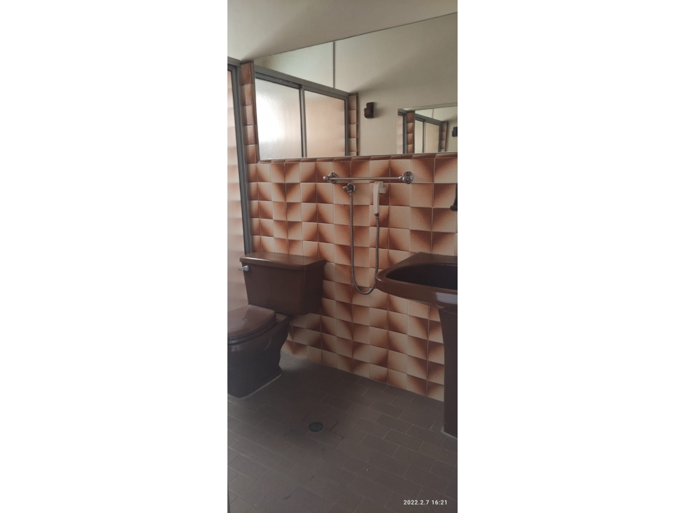 ARRIENDO AMPLIA CASA GRANDE INTERNA CALASANZ PARTE BAJA — foto 4