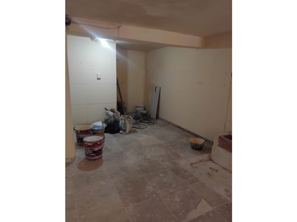 SE ARRIENDA LOCAL COMERCIAL AV 80 CERCA ESTACION FLORESTA — foto 5