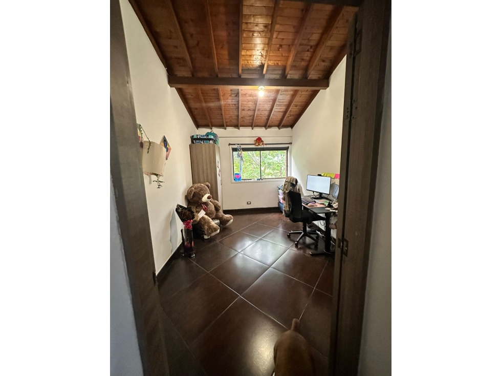 SE VENDE HERMOSO APARTAMENTO EN CARLOS E RESTREPO — foto 5