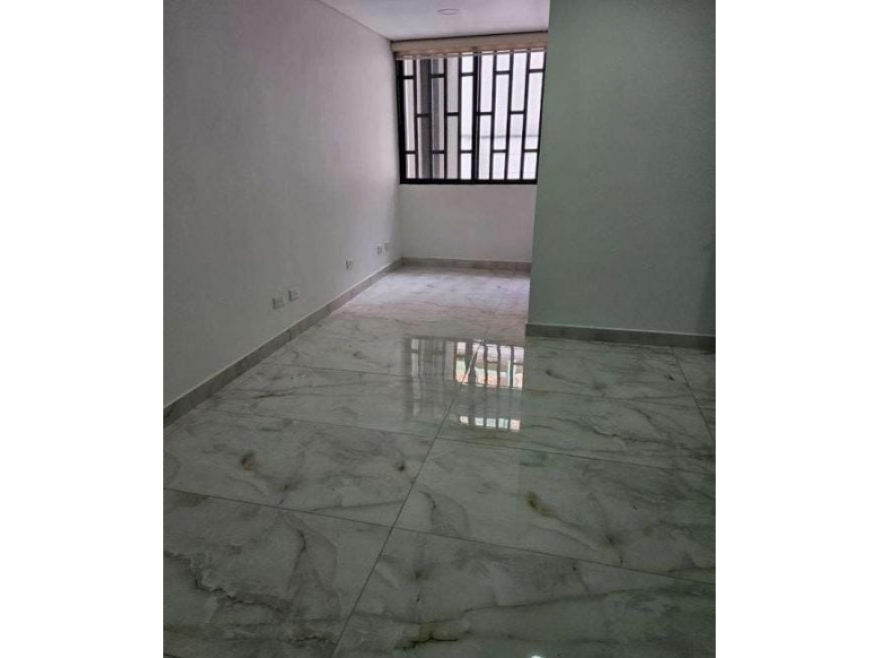 ARRIENDO HERMOSO APTO EN LAURESLES — foto 4