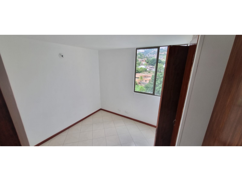 Se arrienda hermoso apartamento en Los Colores — foto 6