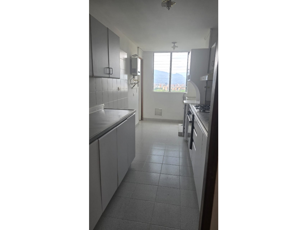 Se arrienda hermoso apartamento en loma de los bernal — foto 6