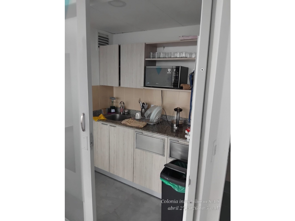 SE ARRIENDA Y SE VENDE ESPECTACULAR OFICINA EN LA AGUACATALA — foto 6