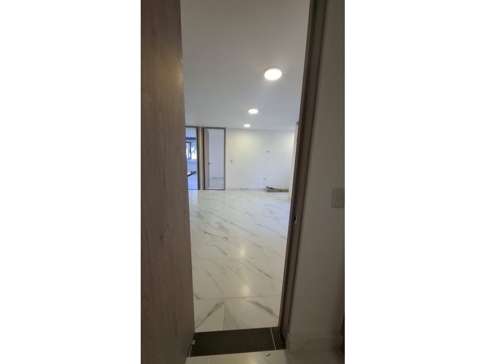 SE ARRIENDA ESPECTACULAR APARTAMENTO EN EL POBLADO — foto 5