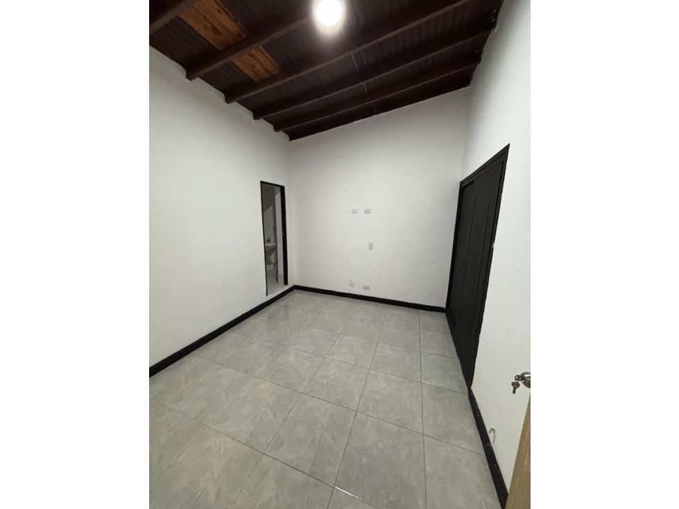 SE ARRIENDA HERMOSA CASA EN AV 80 LA AMERICA — foto 6
