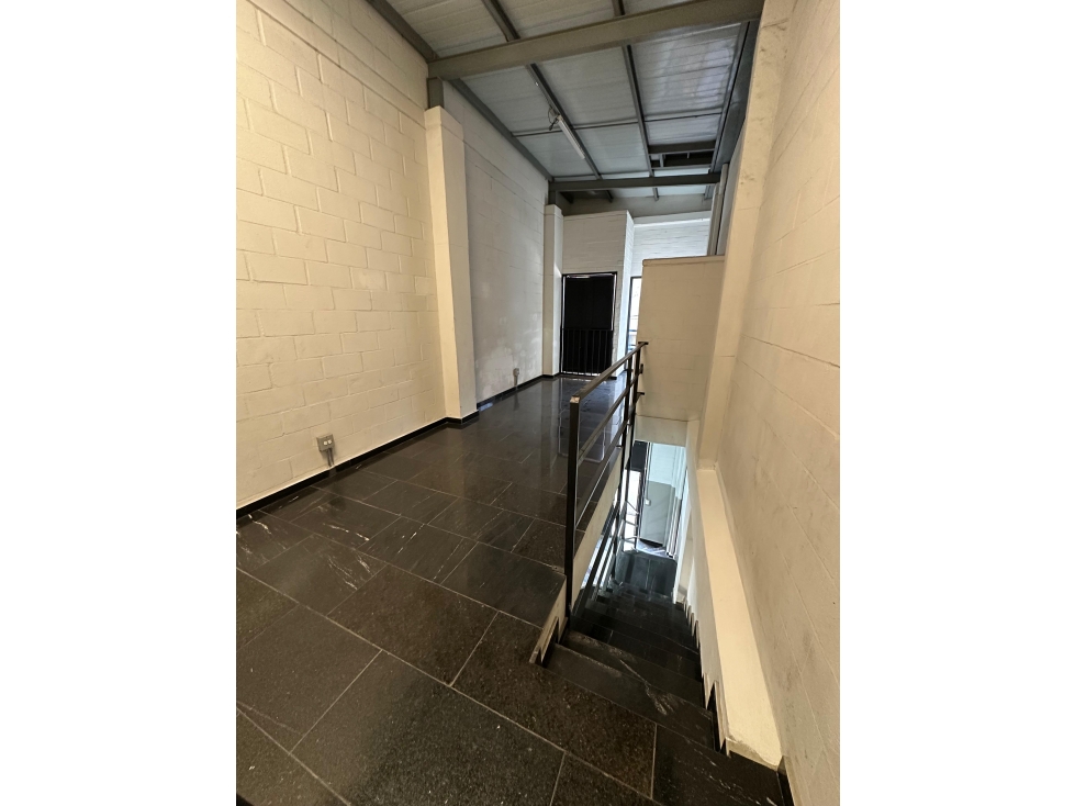 BODEGA EN ARRIENDO BARRIO TRINIDAD — foto 5