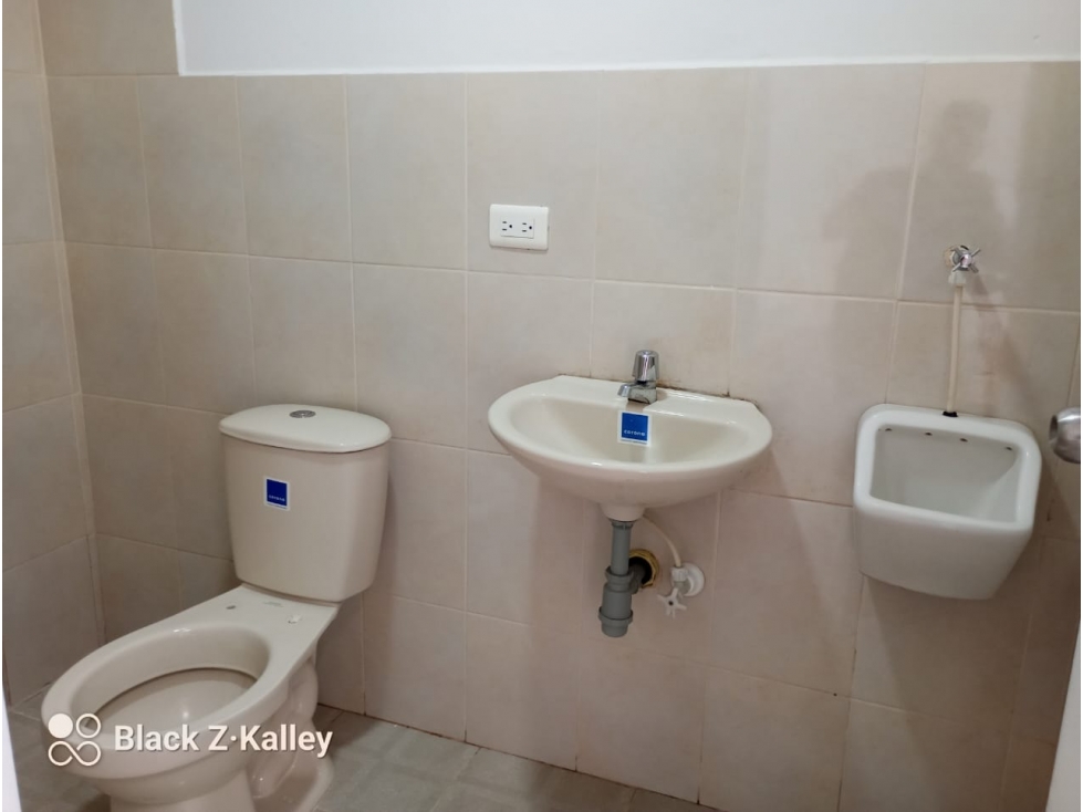 LOCAL EN ARRIENDO BELÉN GRANADA - 4