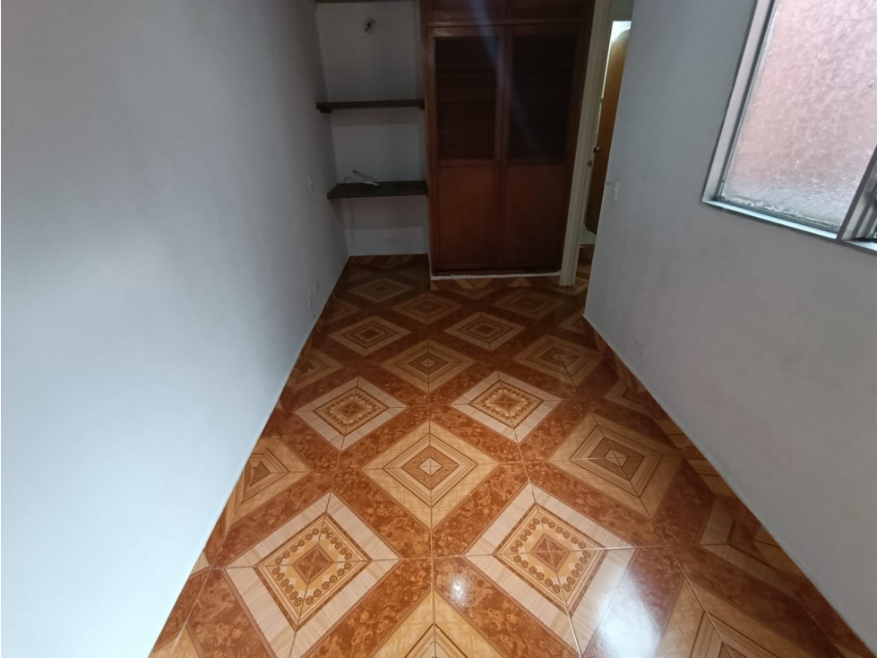 Se arrienda apartamento en la milagrosa — foto 4