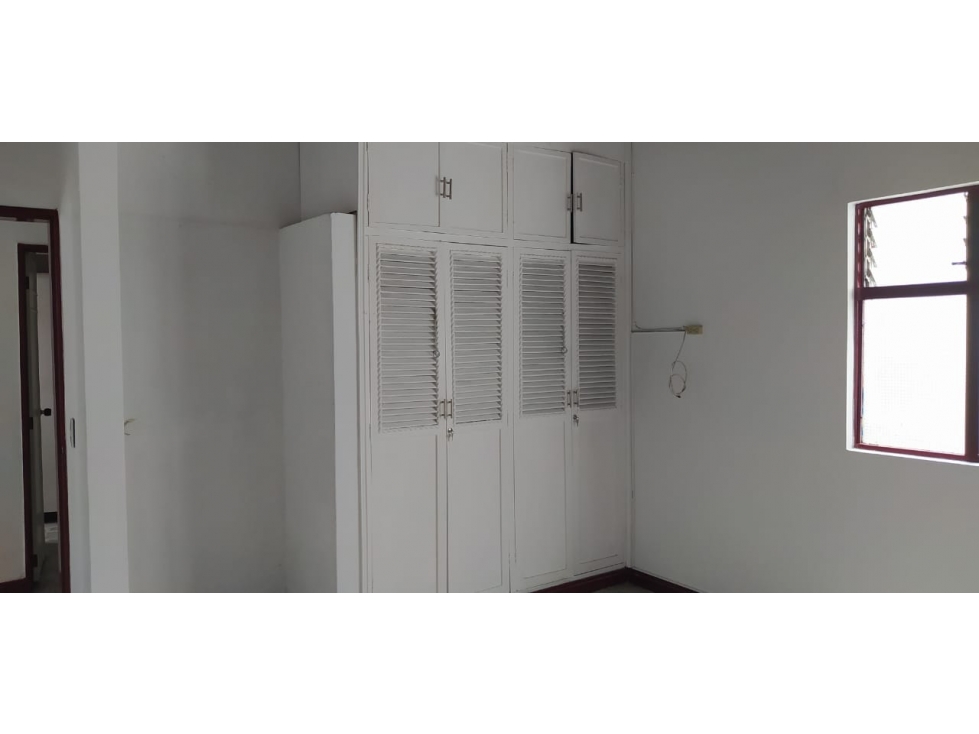 Arriendo casa muy amplia en la castellana — foto 5