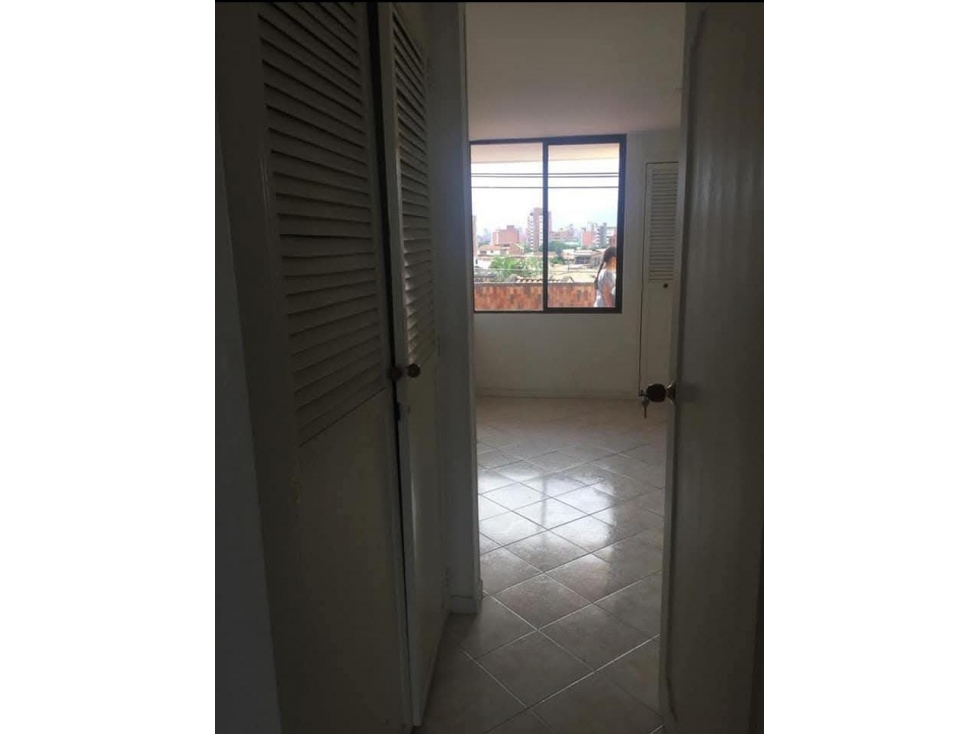 Se arrienda hermoso apartamento en los Colores — foto 5