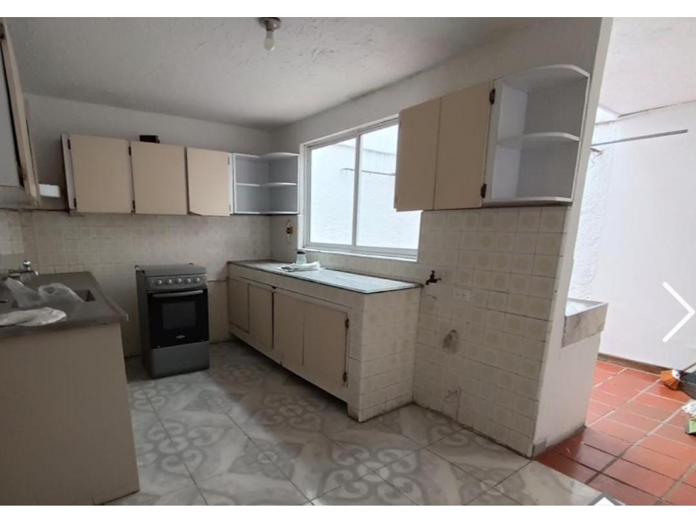 ARRIENDO Y VENDO HERMOSA CASA EN SIMON BOLIVAR — foto 5