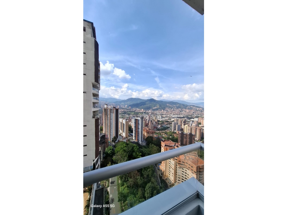 ARRIENDO ESPECTACULAR APARTAMENTO EN SABANETA